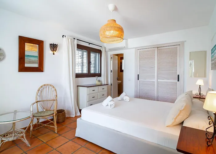 Grand Pool Terrace By Casasol וילה