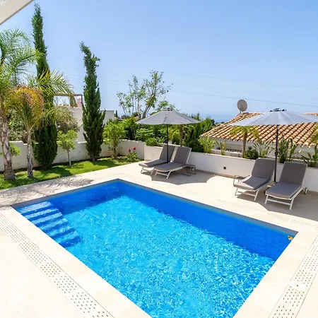 Grand Pool Terrace By Casasol Нерха