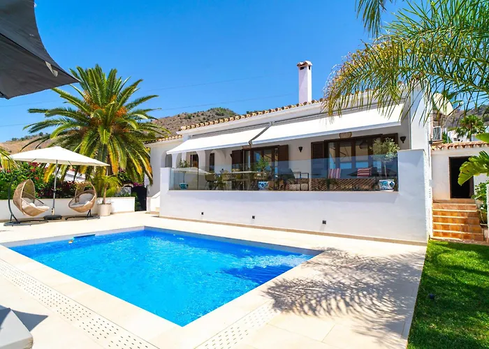 Willa Grand Pool Terrace By Casasol Nerja